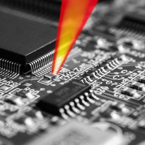 Laserlöten auf einer Leiterplatte mit Mergenthaler Controller
